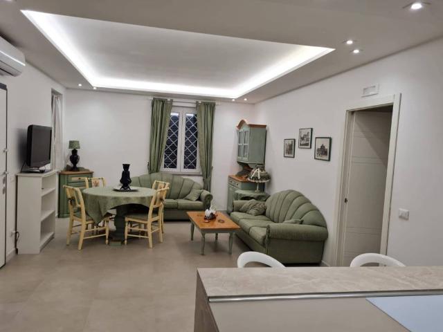 Villa Bifamiliare in affitto a Terracina riva del Sisto, arredato, giardino privato, posto auto TrovaCasa