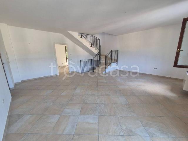 Villa Bifamiliare in affitto a Tiriolo via Sandro Pertini, 13, non arredato/vuoto, terrazzo, riscaldamento autonomo TrovaCasa