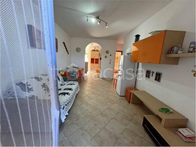 Villa Bifamiliare in affitto a Ugento viale delle Orchidee, 53, arredato, giardino privato, posto auto TrovaCasa