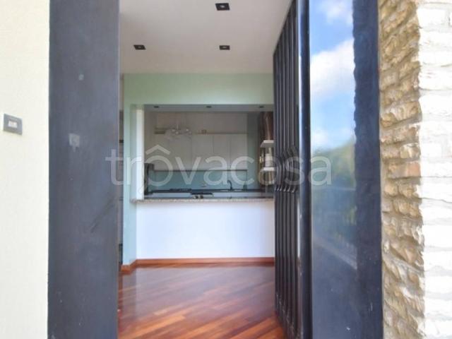 Villa Bifamiliare in affitto a Vicenza, giardino, box, terrazzo TrovaCasa