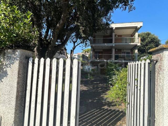 Villa Bifamiliare in affitto ad Anzio viale delle Pratoline, 73, arredato, giardino privato, terrazzo TrovaCasa