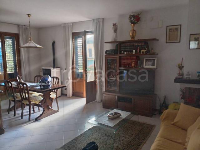 Villa Bifamiliare in affitto ad Arezzo pieve al toppo, caminetto, cucina abitabile TrovaCasa