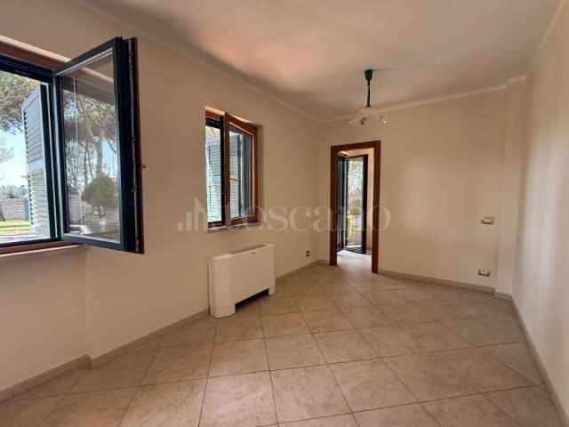Villa Bifamiliare in affitto Via Giovanni Giuseppe Gizzi, Roma rif. 9/2026