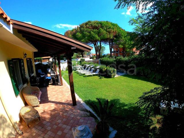 Villa Bifamiliare in in affitto da privato a Terracina traversa 23, giardino, da privato, lavanderia TrovaCasa