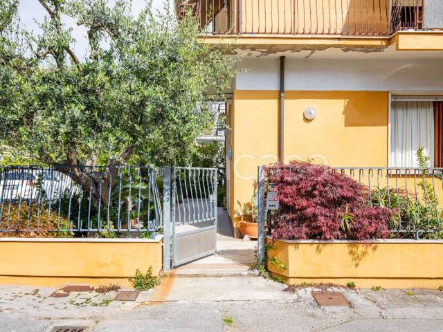 Villa Bifamiliare in in affitto da privato a Viareggio via Angelo Orzali, 42, giardino privato, da privato, riscaldamento autonomo TrovaCasa