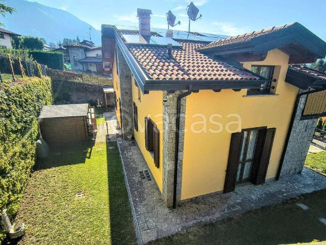 Villa Bifamiliare in in affitto da privato a Castione della Presolana via Pozzo, 13B, giardino privato, da privato, box doppio TrovaCasa