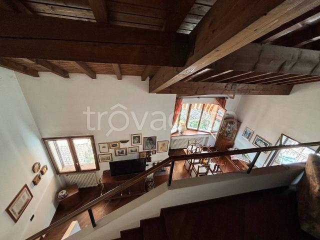 Villa Bifamiliare in in affitto da privato a Cernobbio via Privata Mondelli, 6, giardino privato, box, da privato TrovaCasa