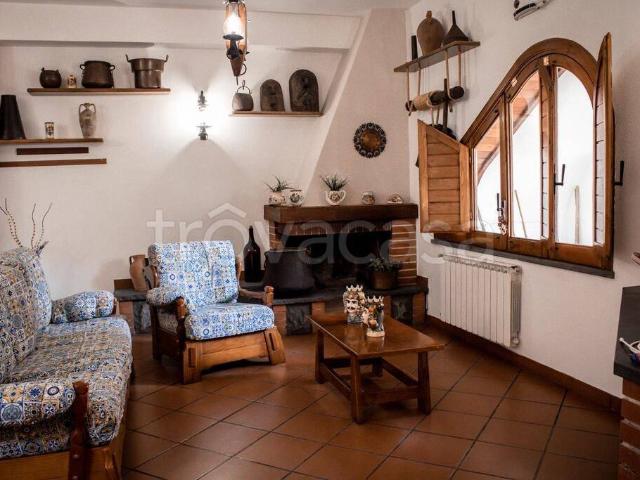 Villa Bifamiliare in in affitto da privato a Fiumefreddo di Sicilia via Guglielmo Oberdan, 51, arredato, posto auto, terrazzo TrovaCasa