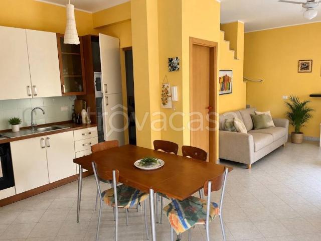 Villa Bifamiliare in in affitto da privato a Montauro via Marina di Pietragrande, 8, da privato, doppi servizi TrovaCasa