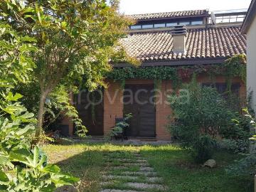 Villa Bifamiliare in in affitto da privato a Parma strada Viazza di Martorano, giardino, da privato, caminetto TrovaCasa