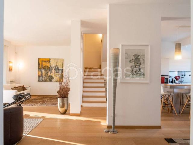 Villa Bifamiliare in in affitto da privato a Roma via Antagora, 15, giardino, da privato, aria condizionata TrovaCasa