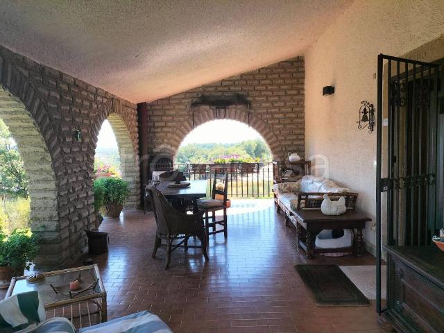 Villa Bifamiliare in in affitto da privato a Soriano nel Cimino strada della Caprola, giardino, terrazzo, da privato TrovaCasa