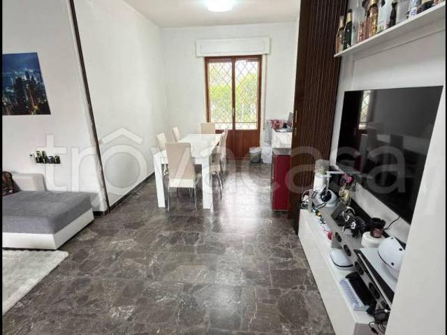 Villa Bifamiliare in in affitto da privato ad Ardea lungomare Tor San Lorenzo, 50, giardino, da privato, caminetto TrovaCasa