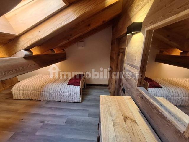 Villa bifamiliare Località Trino 4, Gressoney Saint Jean