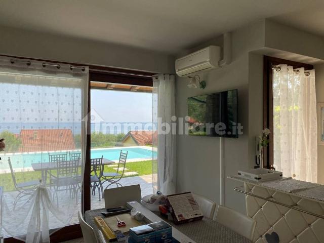 Villa bifamiliare, ottimo stato, 120 m², Moniga del Garda
