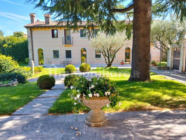 Villa bifamiliare, ottimo stato, 213 m², Sovizzo