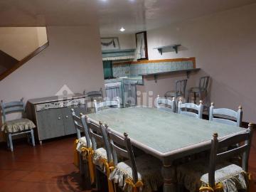 Villa bifamiliare, ottimo stato, 298 m², Centro, Stra