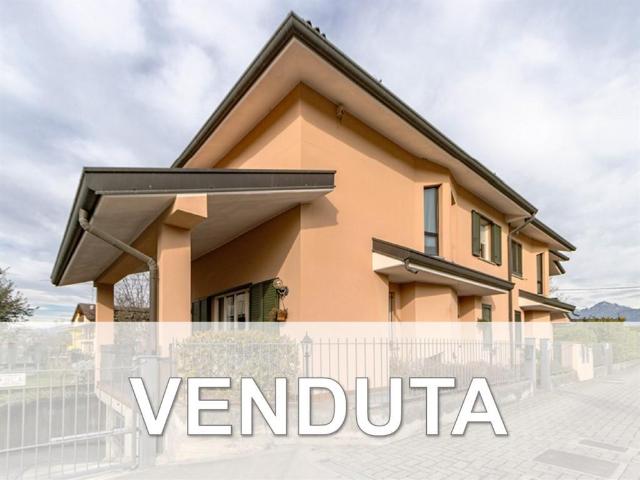 Villa bifamiliare quadrilocale 162mq