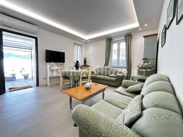 Villa bifamiliare Riva del Sisto, Litoranea Terracina San Felice, Terracina