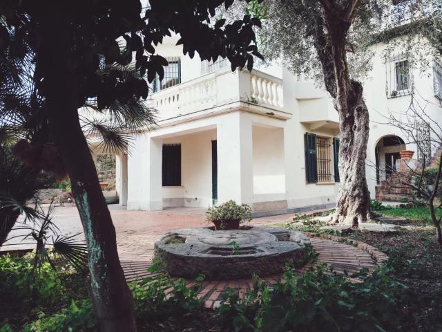 Villa Bordighera via romana, 281 mq, giardino, vista mare 281m² Bordighera