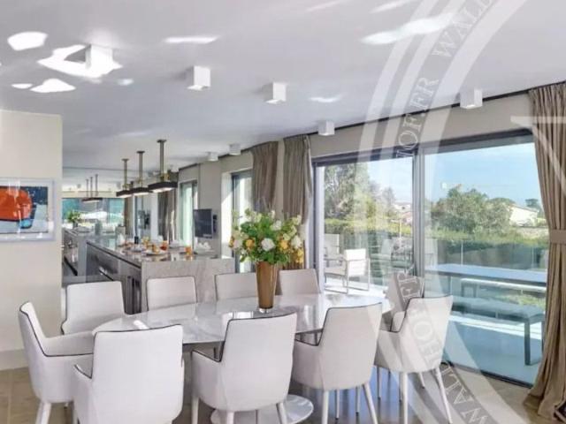 Villa • Cannes
