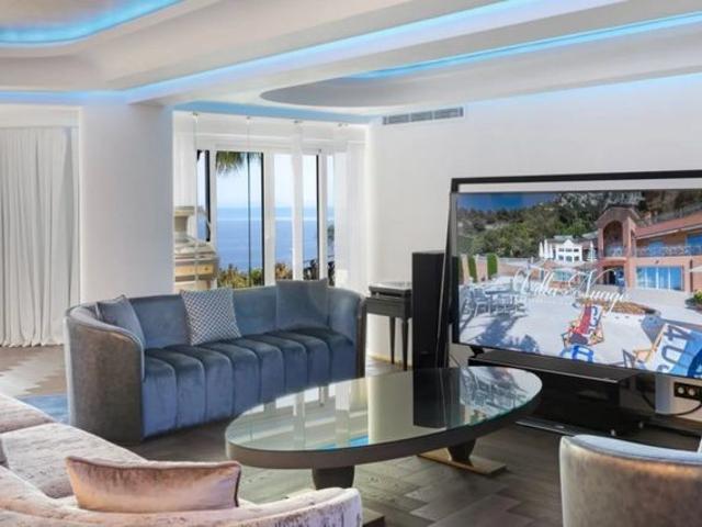 Villa • Cabbe Saint Roman