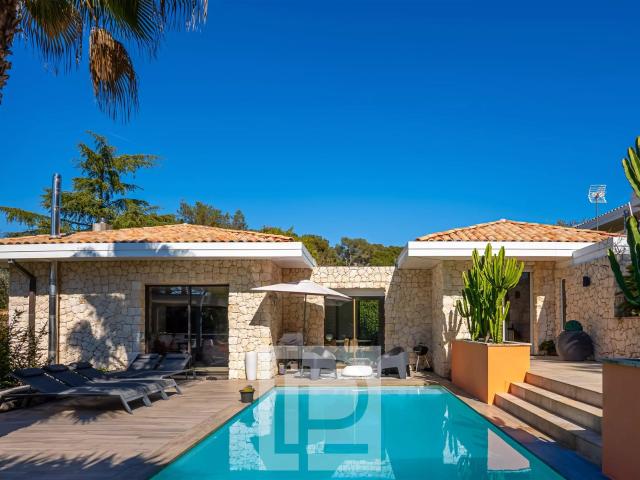 Villa Californienne Proche de Mougins 260m² Vallauris