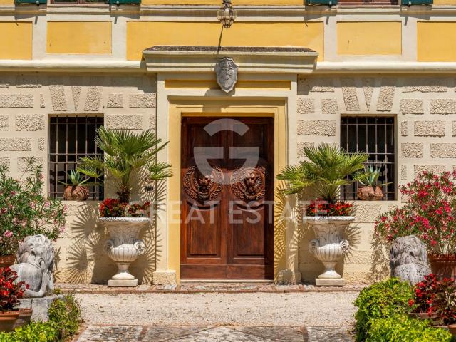 Villa Calliope 553m² Trevi