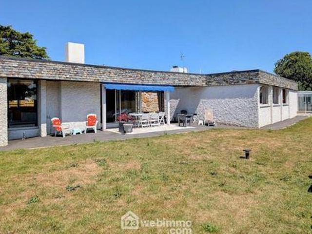 Villa Carhaix Bretagne 29270 DLS94938027