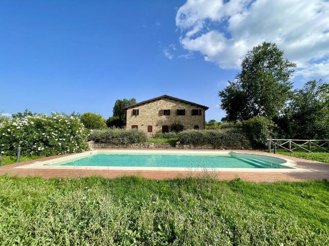 Villa Casale Sant'Ippolito 400m² Amandola