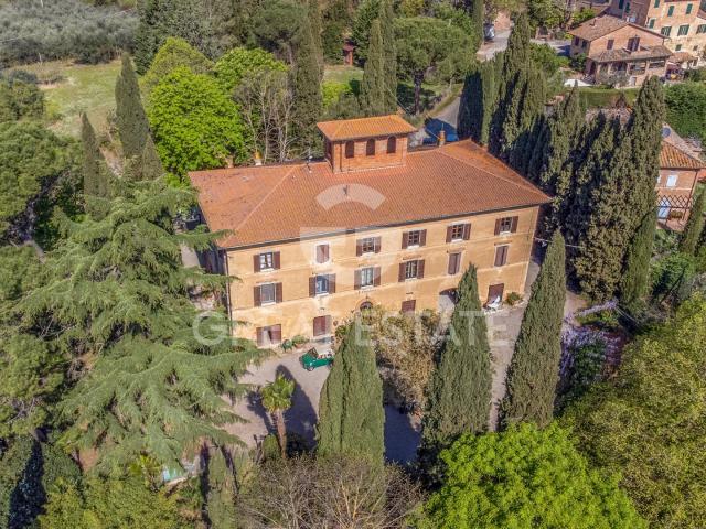 Villa Cesarini 719m² Castiglione del Lago