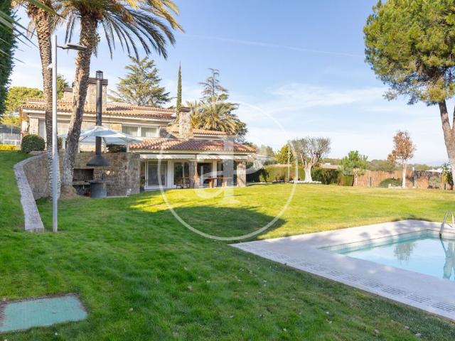 Villa / Chalet de 1003 m2 en venta en Bellaterra, Cataluña