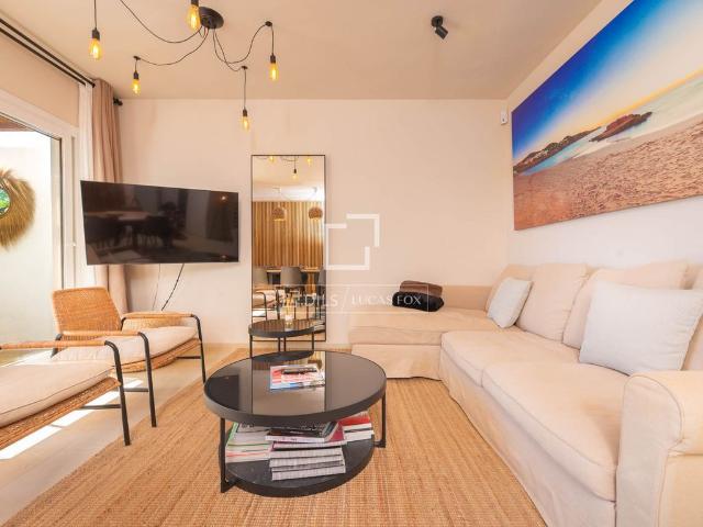 Villa / Chalet de 100 m2 en venta en Cala Llonga, España