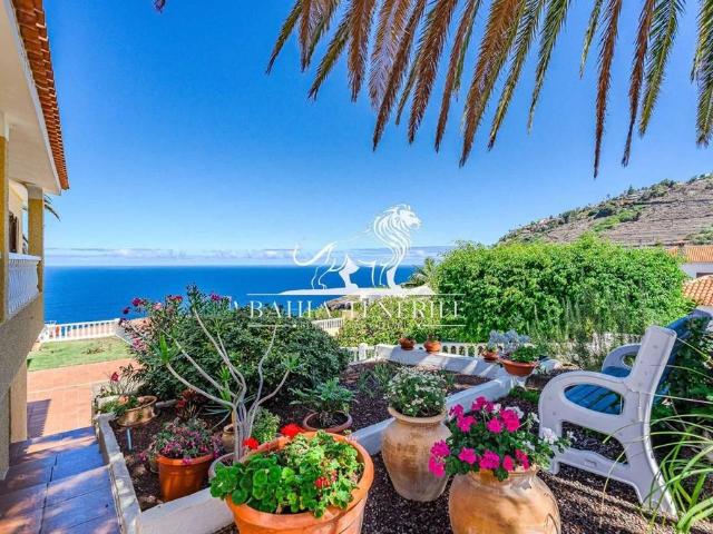 Villa / Chalet de 1023 m2 en venta en El Sauzal, Canarias