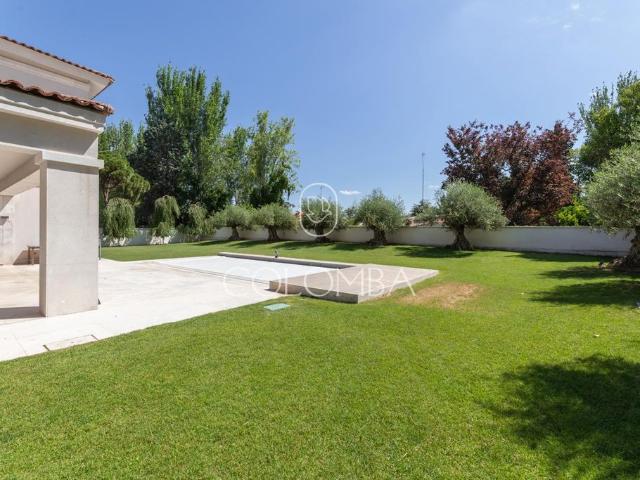 Villa / Chalet de 1350 m2 en venta en Madrid, Comunidad de Madrid