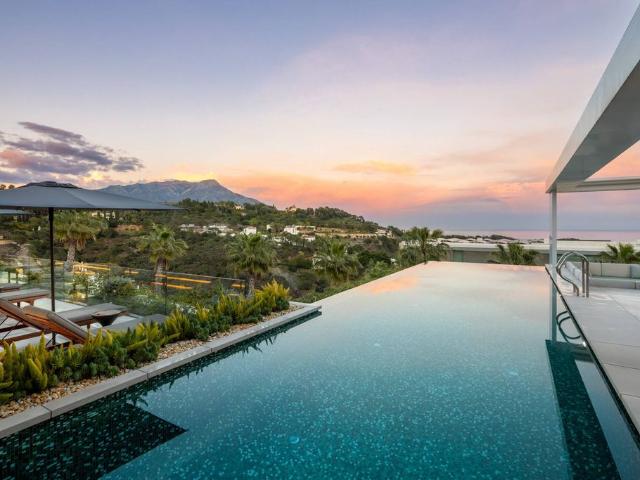 Villa / Chalet de 1445 m2 en venta en Benahavís, España
