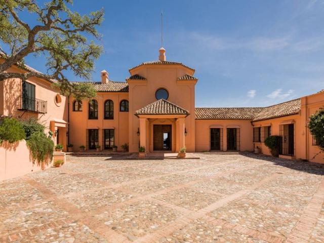 Villa / Chalet de 1460 m2 en venta en Marbella, España