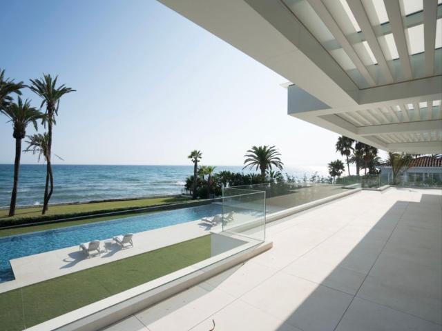 Villa / Chalet de 1500 m2 en venta en Guadalmina baja, Marbella, Provincia de Málaga, Andalucía
