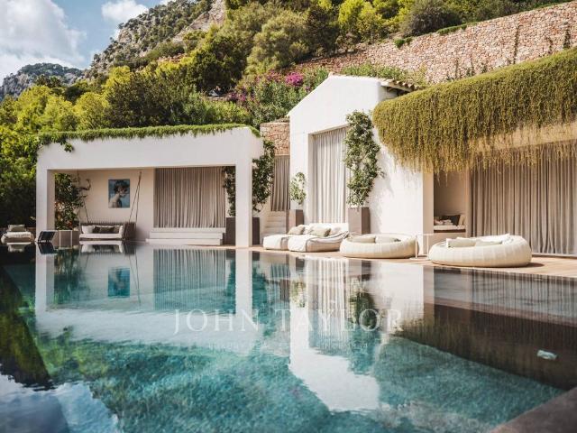 Villa / Chalet de 1600 m2 en alquiler en Es Cubells, España