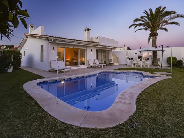 Villa / Chalet de 188 m2 en venta en Marbella, España