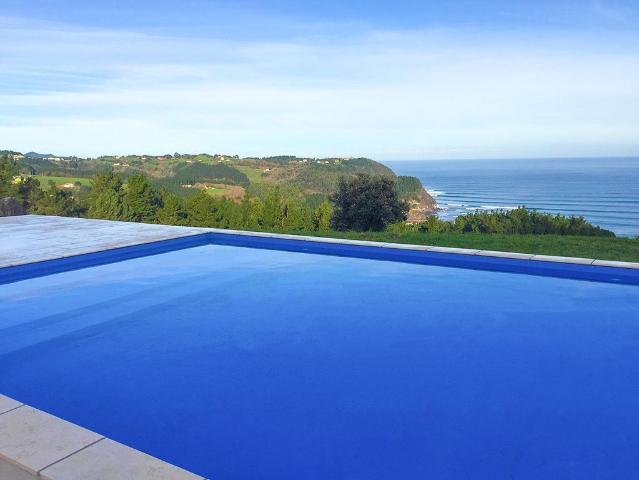 Villa / Chalet de 194 m2 en venta en Ispáster, País Vasco