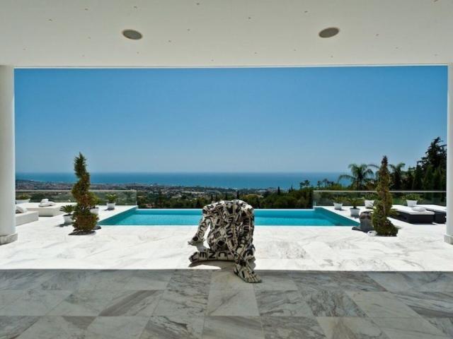 Villa / Chalet de 1900 m2 en alquiler Marbella, Andalucía