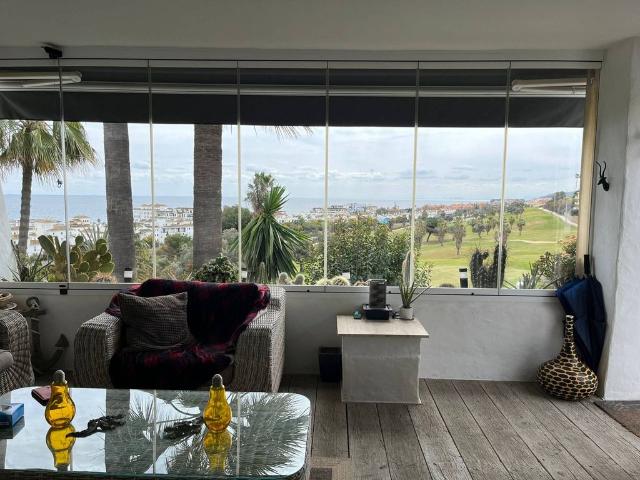 Villa / Chalet de 204 m2 en venta en Marbella, Andalucía