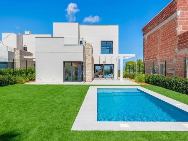 Exclusiva Villa / Chalet de 208 m2 en venta en Pilar de la Horadada, Comunidad Valenciana