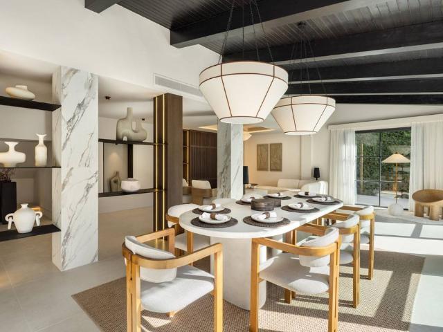 Villa / Chalet de 227 m2 en venta en Nueva Andalucia, Andalucía
