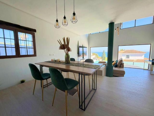 Villa / Chalet de 220 m2 en venta en Algeciras, Andalucía