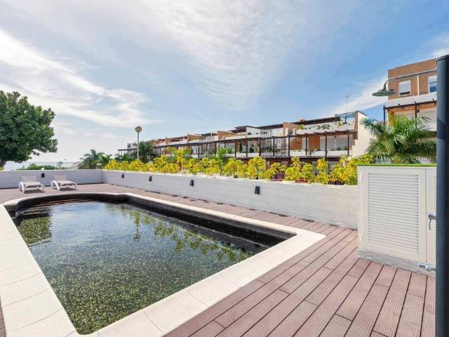 Villa / Chalet de 237 m2 en venta en San Miguel De Abona, España
