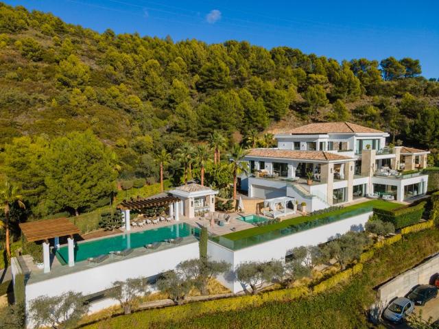 Villa / Chalet de 2449 m2 en venta en Marbella, Andalucía