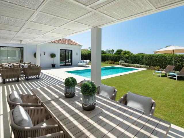 Villa / Chalet de 240 m2 en venta en Marbella, Andalucía