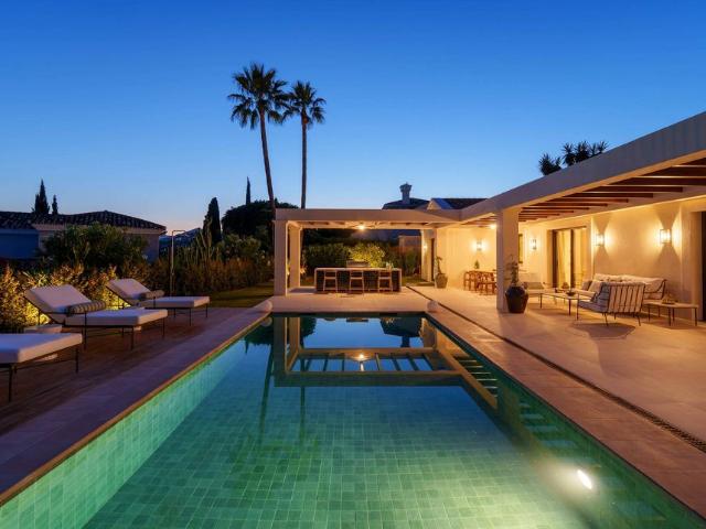 Villa / Chalet de 241 m2 en venta en Marbella, Andalucía